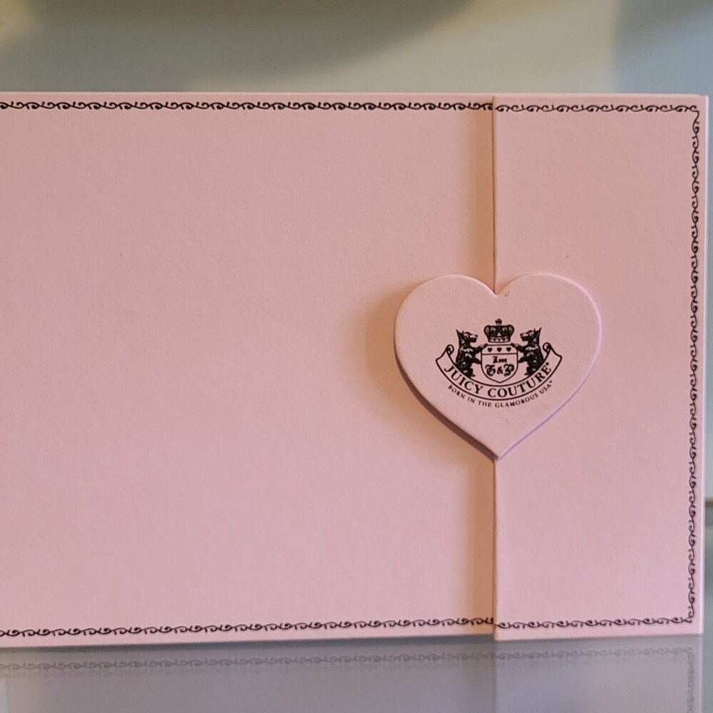 Juicy Couture- 2 Collector's Boxes - Picture 3 of 6